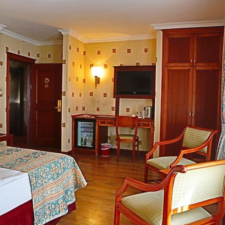 Elit Palas Hotel Ankara Bagian luar foto