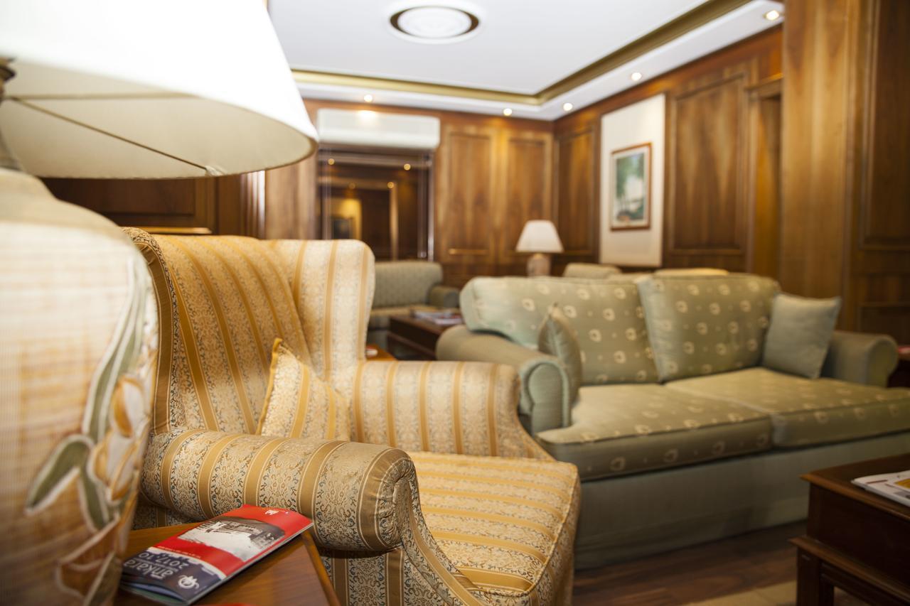 Elit Palas Hotel Ankara Bagian luar foto
