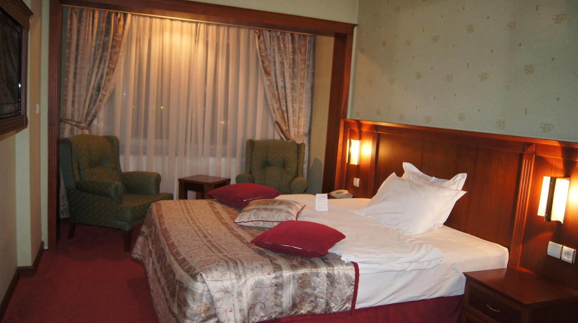 Elit Palas Hotel Ankara Bagian luar foto