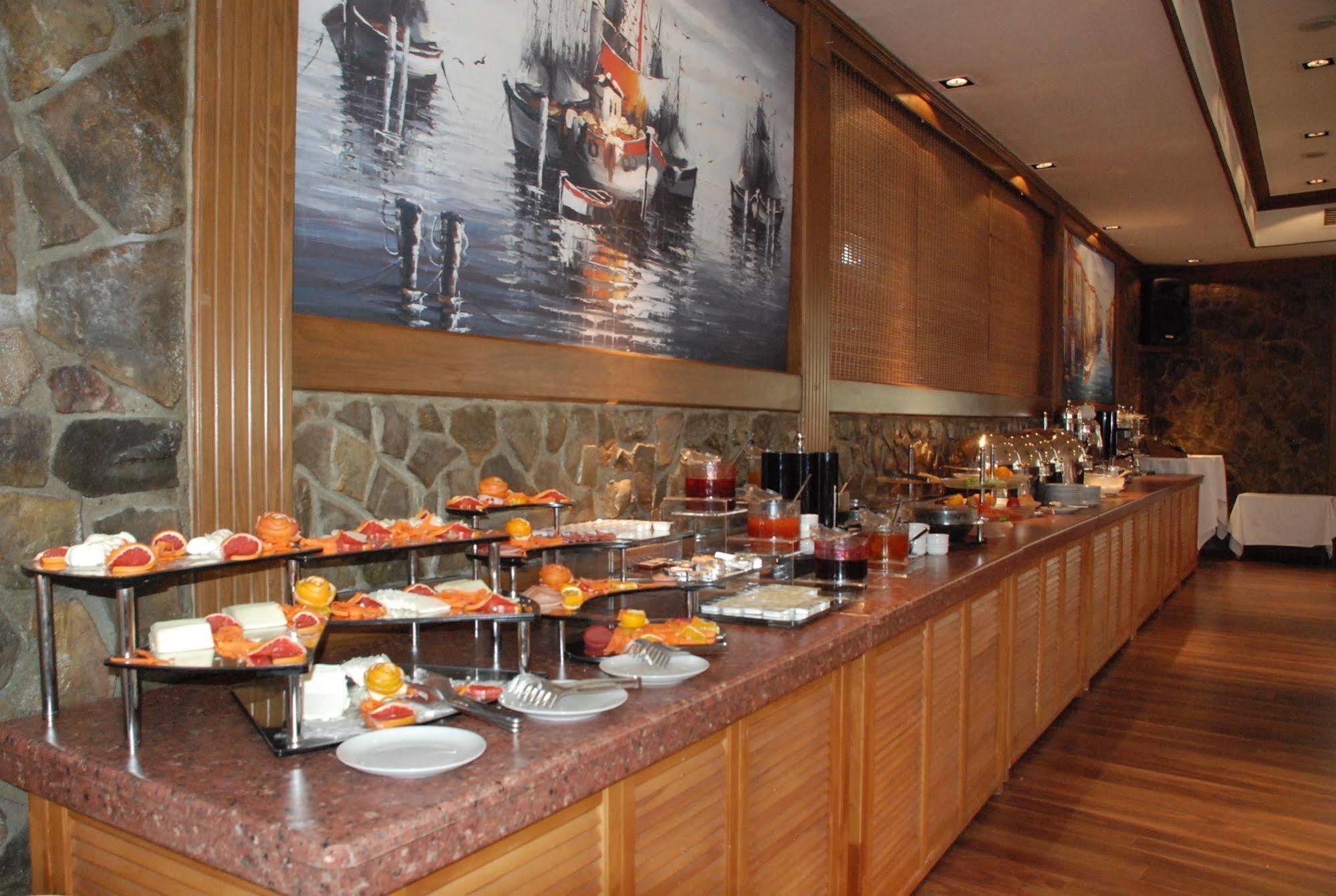 Elit Palas Hotel Ankara Bagian luar foto